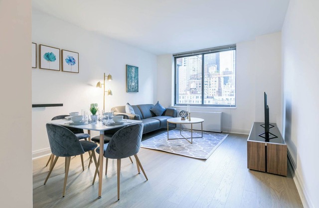 Amazing Midtown East 1 Bed w/Gym, Rooftop #6118