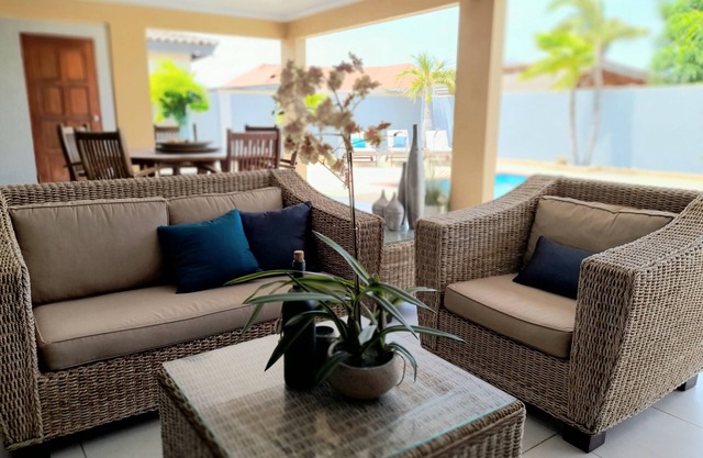 Amazing Modern and very Clean Vacation Villa -EMERALD AREA -3 minutes from beach