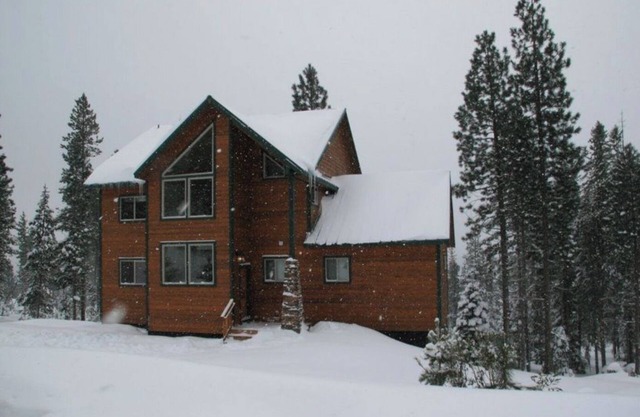 Amazing Mountain Retreat within 10 miles of Ski Resort, Lakes, and Streams