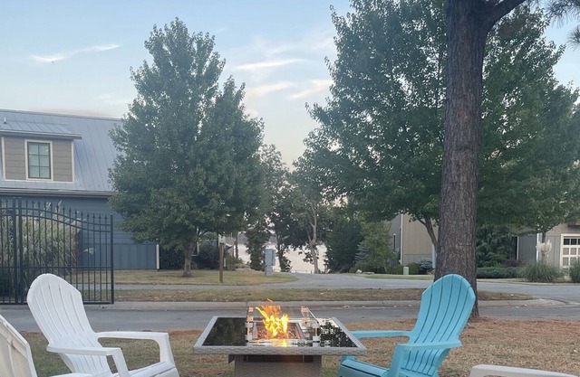 Amazing views, Communal Pool, Lighthouse, Gated Community