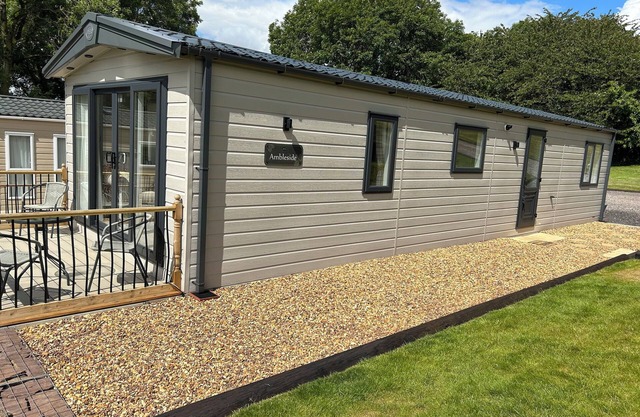 AMBLESIDE, pet friendly, with a garden in Cullompton