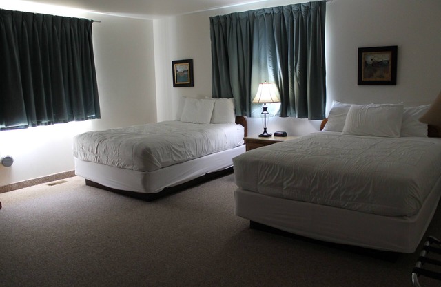 American Host Inn