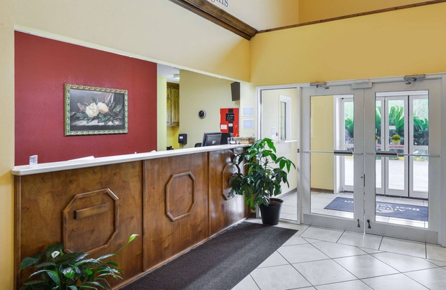 Americas Best Value Inn Wiggins