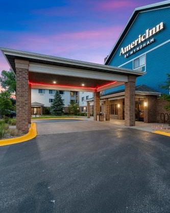 AmericInn by Wyndham Green Bay East