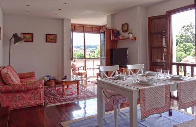 An EXCELLENT apartment in the CENTER OF COMILLAS