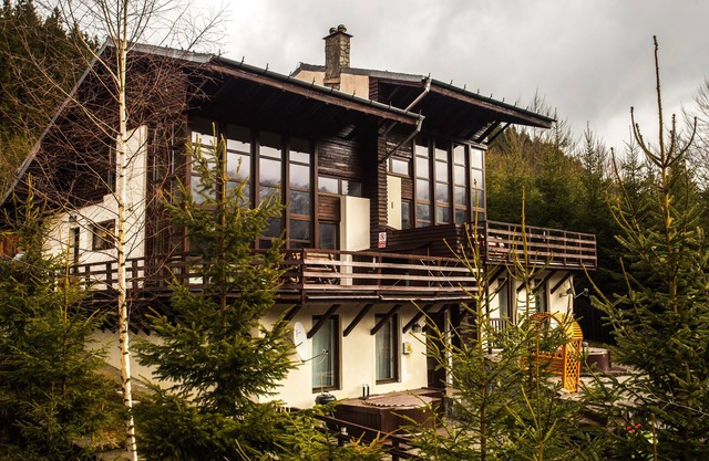 An Idyllic Retreat On The Edge Of Transylvania