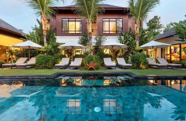 Anam 9BR Villa