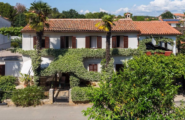 Anamarija Apartments close to the beach