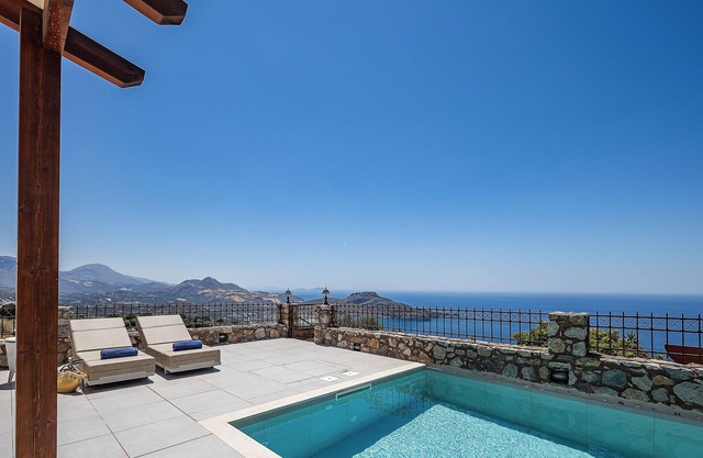 Anastasia Villa, Libyan SeaViews with Heated Pool
