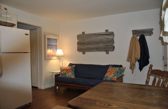 Anglesea Escape - Easy walk to Scenic Seawall, Beaches, Restaurants and Bars!