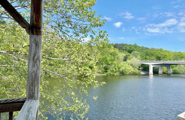 Anne’s Place river view, couples getaway, relax by the water, Historic Occoquan