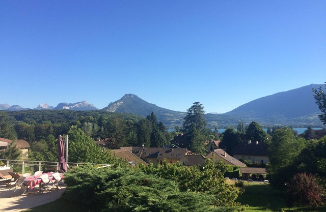 Annecy, Menthon St Bernard, Beauregard Road