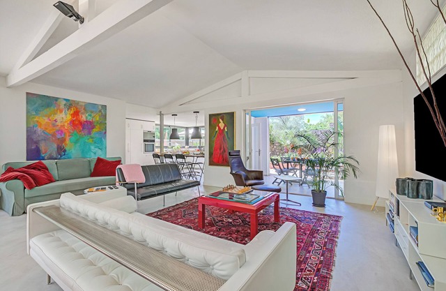 Antibes Loft Retreat, Juan les Pins, France