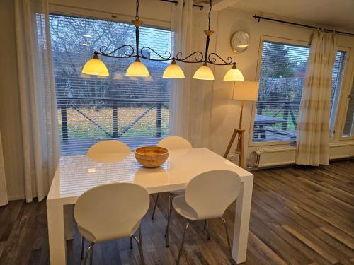 Anttoninvahe 5 - upea talo Raumalla