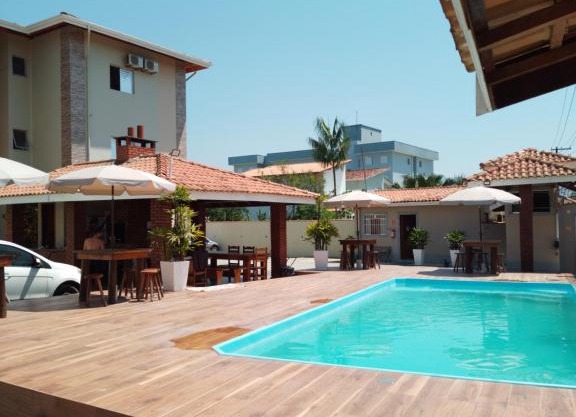 Ap 2 dorm 500 m da Praia Grande