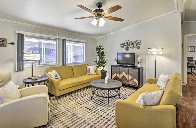 Apache Junction Abode Near Golf & Shopping