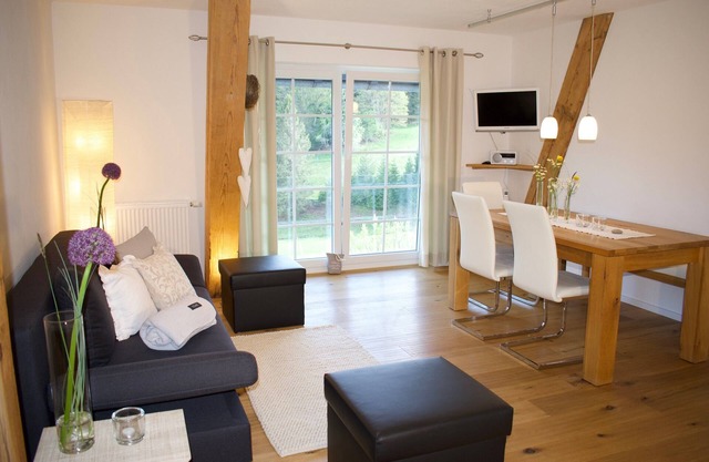 Apartment '2 Natursuite' with Mountain View, Shared Garden and Wi-Fi