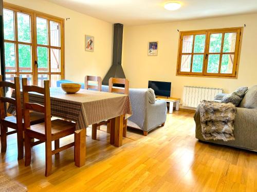 Apartament de muntanya i lluminós by RURAL D'ÀNEU