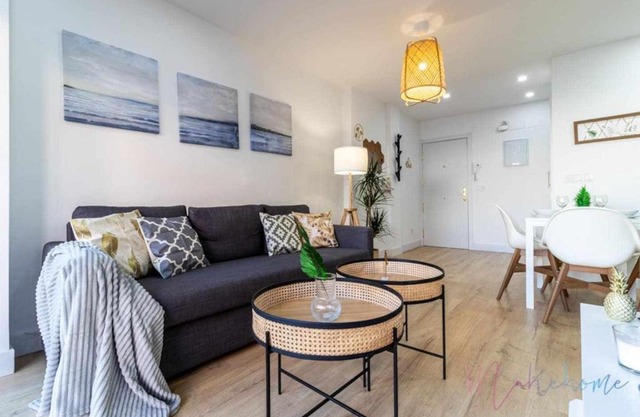 Apartamento 2 en Estadio Sevilla, 6 plazas y metro