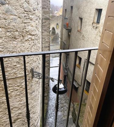 Apartamento dúplex en el puente histórico, Gra de Fajol