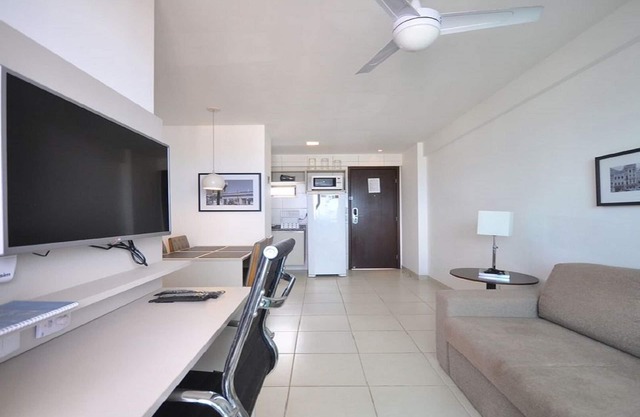 Apartamento de Luxo com 2 Quartos em Boa Viagem - Beach Class Conselheiro