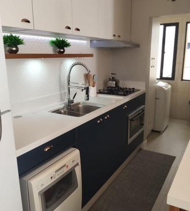 Apartamento em Meia Praia