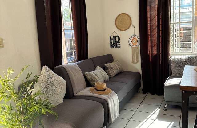 Apartamento Entero con Aire Acondicionado Santa Ana El Salvador