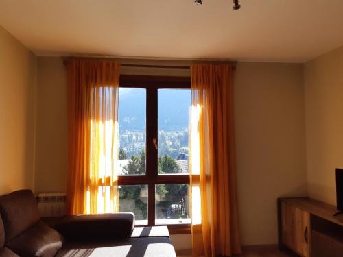 Apartamento familiar con vistas y garage La Portiecha