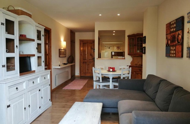 Apartamento familiar y cómodo Muntanyó 1