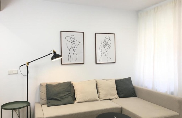 Apartamento nuevo y moderno Plaza del Oeste !!!