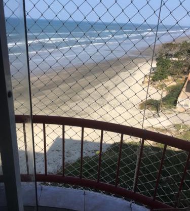 Apartamento pé na areia