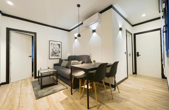 Apartamentos MK77 León - Lancia