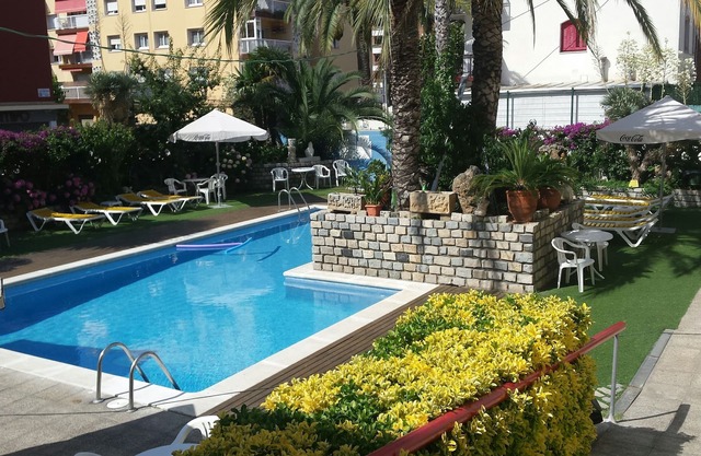 APARTAMENTS MAR BLAU - Calella Beach