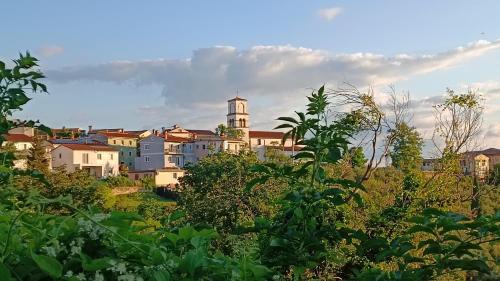 Apartmaji Hrvatin v Kortah