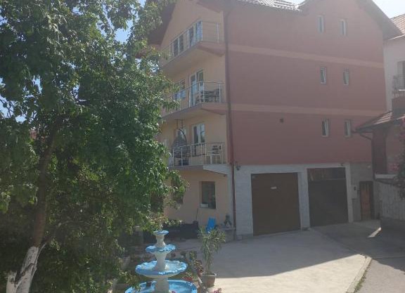 Apartman Ejna