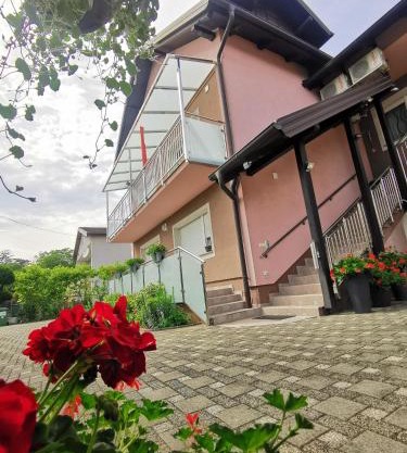 Apartmani Jastreb
