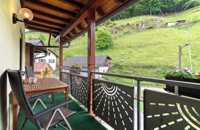 Apartment 'Bergpanorama' with Mountain View, Shared Garden and Wi-Fi