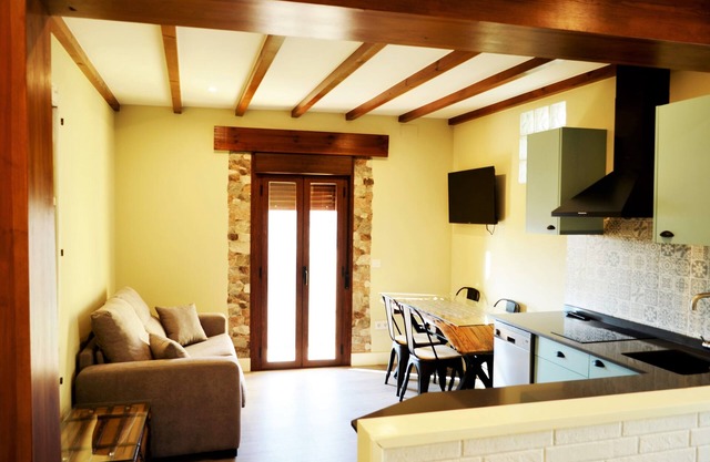 Apartment with terrace to the nature "El cercao" TR-CC-00449