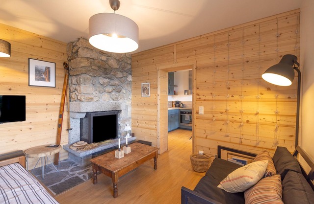 Apartment 'St Gervais Les Bains - Mont Blanc' with Mountain View, Private Terrace and Wi-Fi