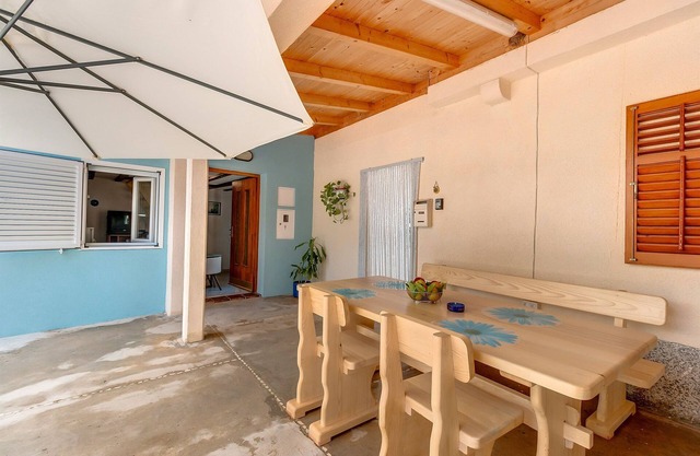 Apartments and Room Rukonić (40061-A3) - Nerezine - island Losinj
