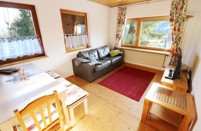 Apartment 02 "Auerhahn", 42 sqm, 1 bedroom, 1 living/bedroom, max. 4 persons