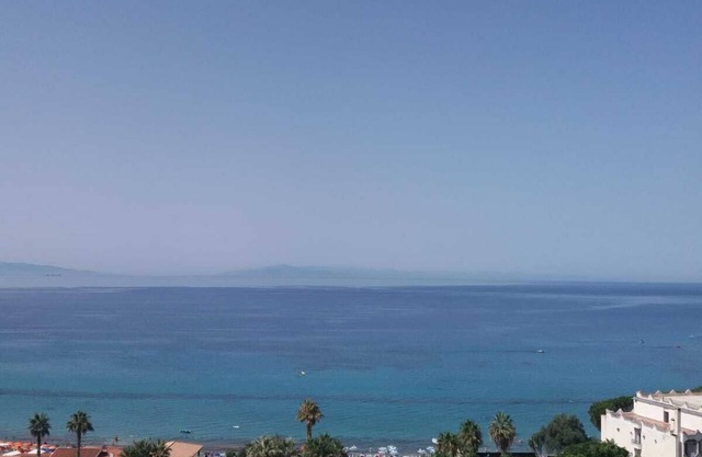 APARTMENT 100 MT FROM THE BEACH