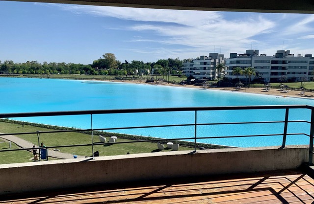 Apartment 4 ambientes in Lagoon Pilar