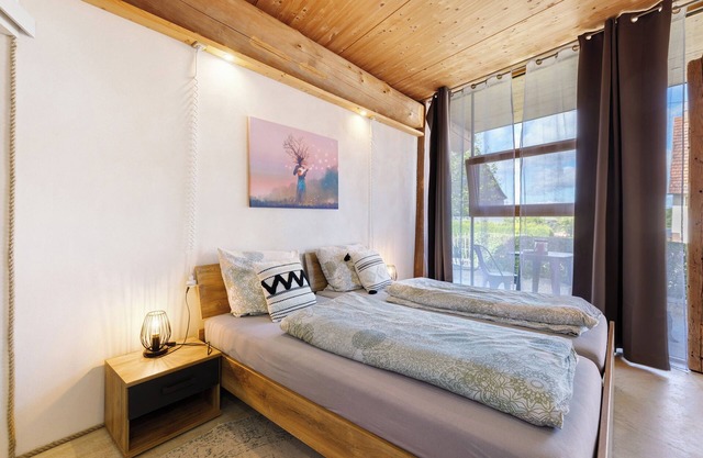 Apartment '-8-die Acht, Studio 25qm' with Private Terrace, Shared Garden and Wi-Fi