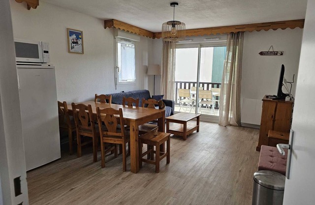 Apartment 8 ppl, Peyragudes, near slopes and parking