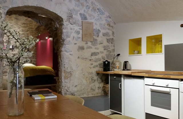 Apartment 90m2 - 12 km from Aix-En-Provence