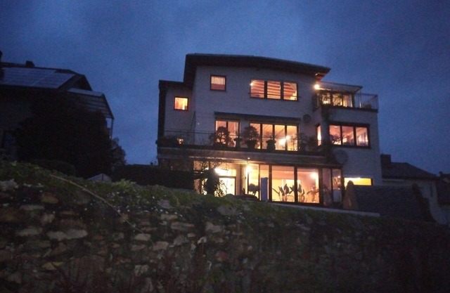 Apartment 'Alte Villa Rheinblick' with Private Terrace and Wi-Fi