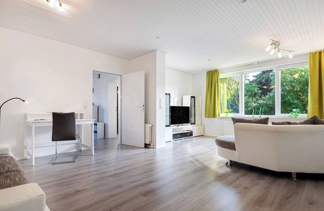 Apartment 'Am Fährhafen' with Private Garden and Wi-Fi
