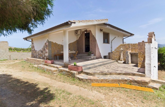 Apartment "Appartamento Panorama" with A/C, Garden & Terrace; Pet Friendly