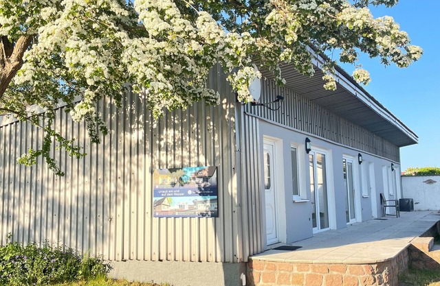 Apartment 'Boddenferienhaus - 11 Seemannsgarn' with Shared Terrace, Shared Garden and Wi-Fi